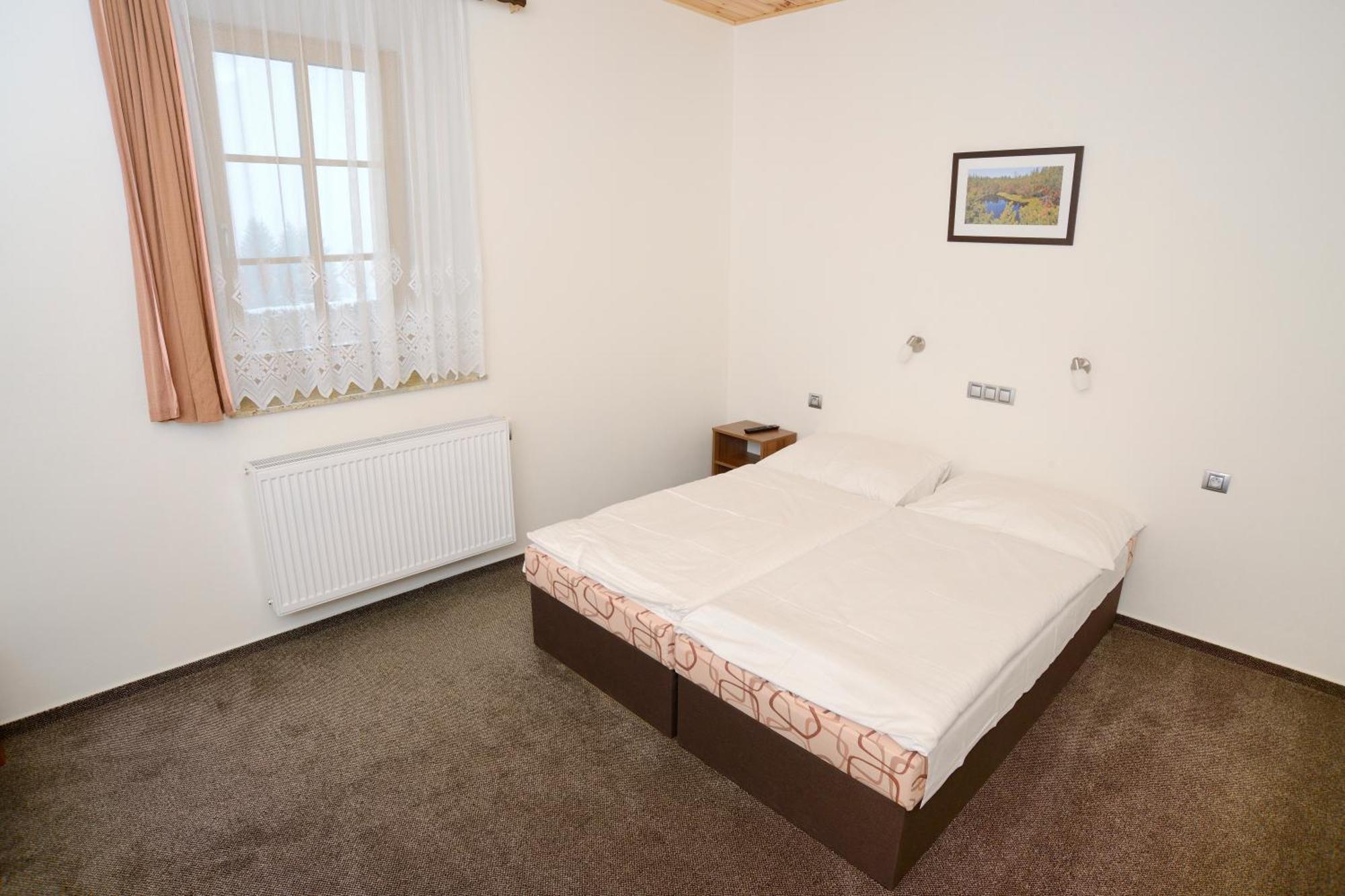 Ea Horsky Hotel Hajenka Модрава Екстериор снимка