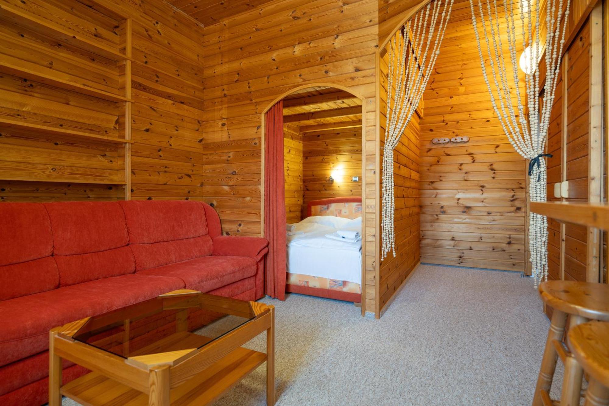 Ea Horsky Hotel Hajenka Модрава Екстериор снимка
