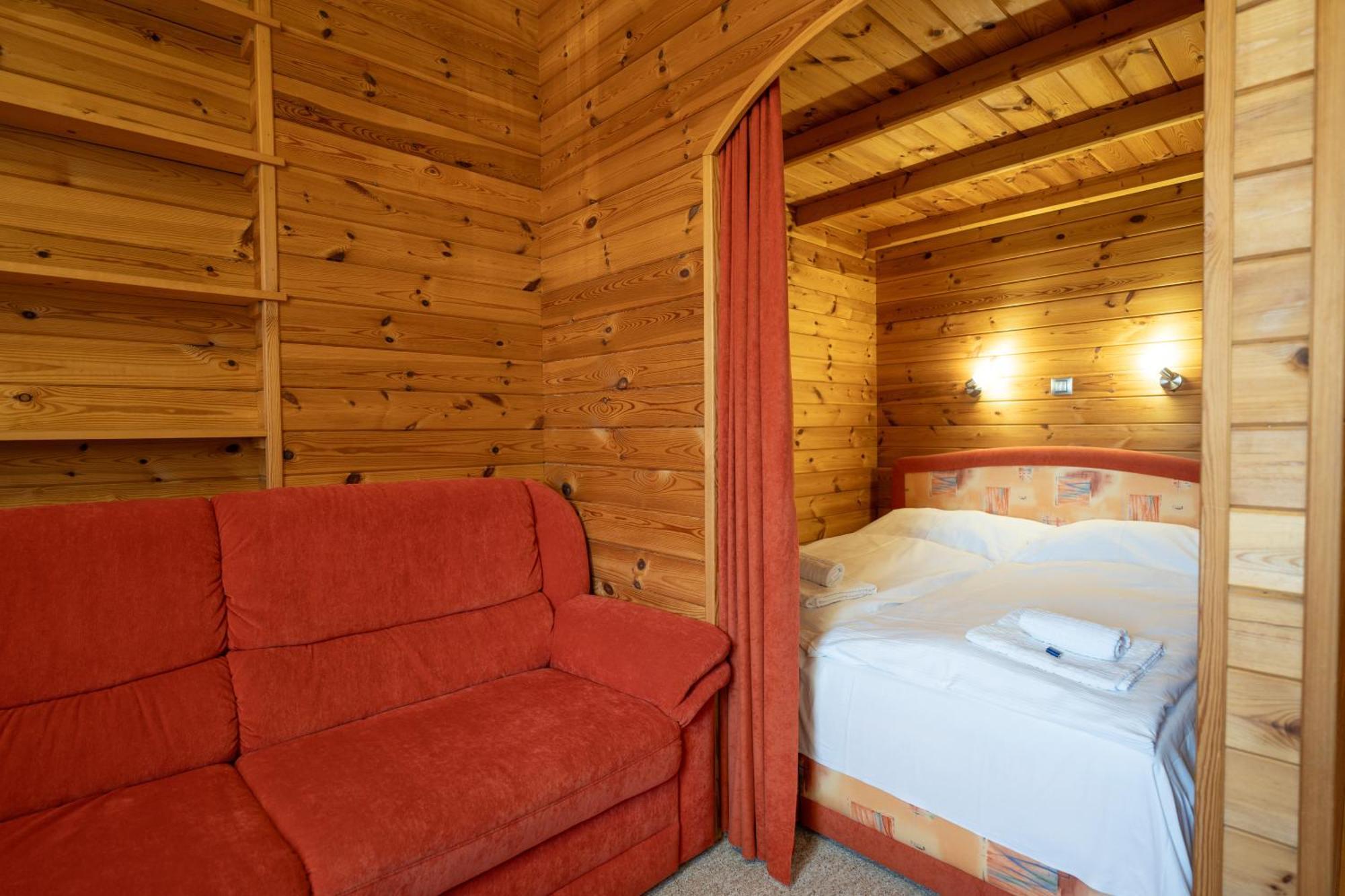 Ea Horsky Hotel Hajenka Модрава Екстериор снимка