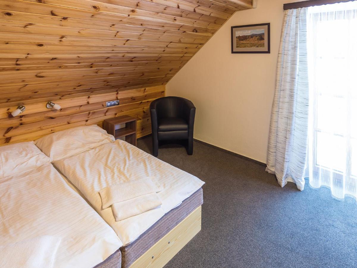 Ea Horsky Hotel Hajenka Модрава Екстериор снимка